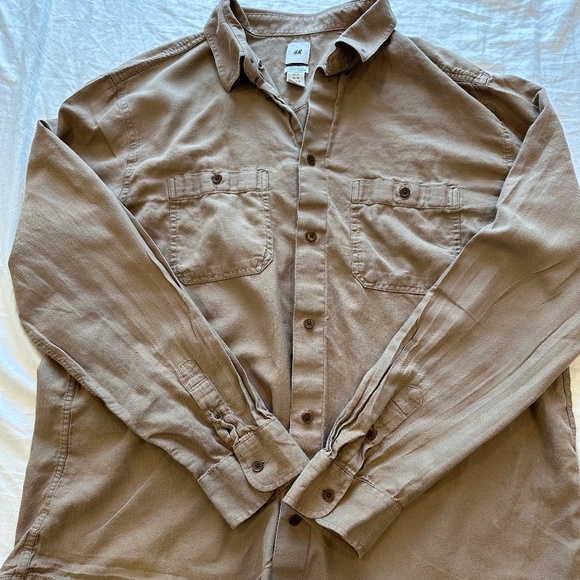 Neutral brown🏉100% cotton button down - Picture 6 of 7